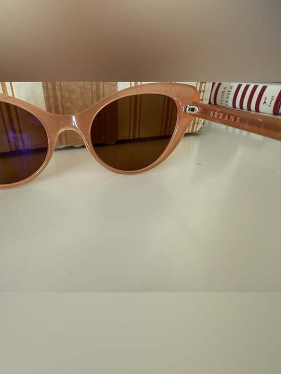 Sezane Bianca Sunglasses in Blush New with Box